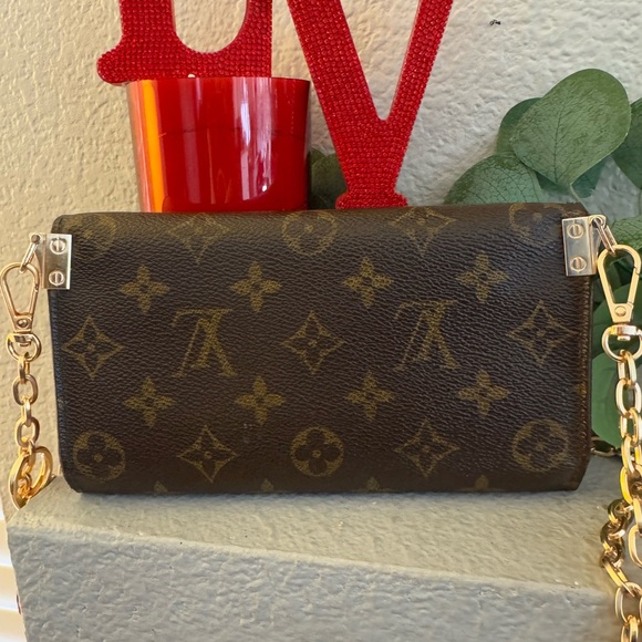 Louis Vuitton Monogram Porte Tresor International Trifold Long Wallet converted - Picture 3 of 17